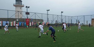 RTEÜ’de Uluslararası Öğrenci Mini Futbol Turnuvası Başladı